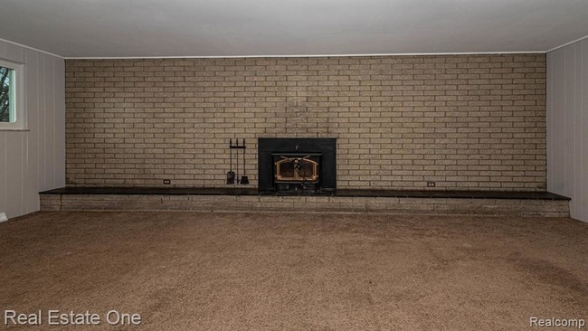 Building Photo - 8110 Rene Dr