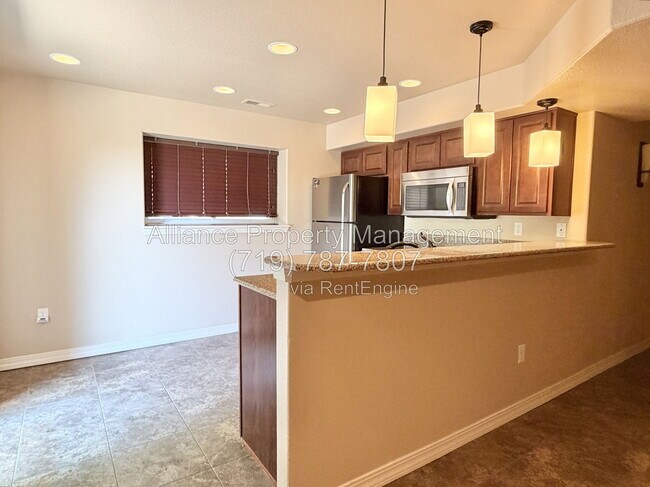 Building Photo - 1755 Smoke Ridge Dr