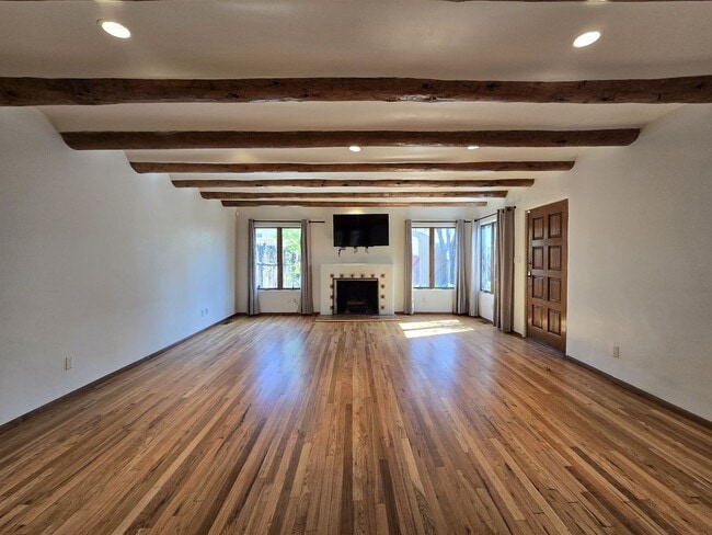 Building Photo - 602 Griffin St