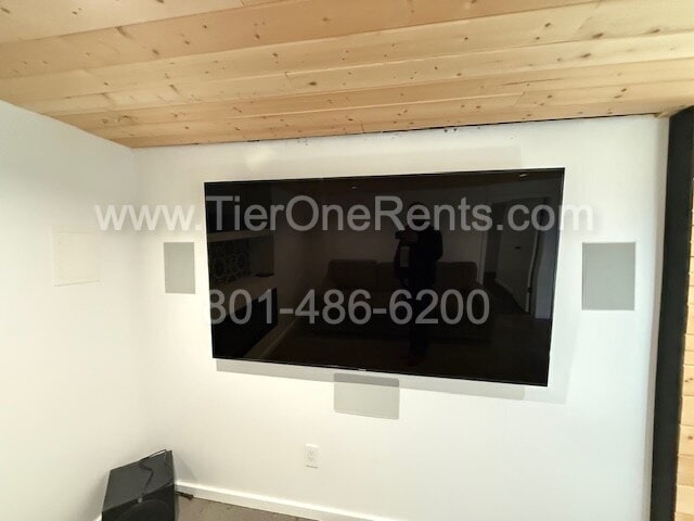 Building Photo - NO DEPOSIT option available for qualified ...