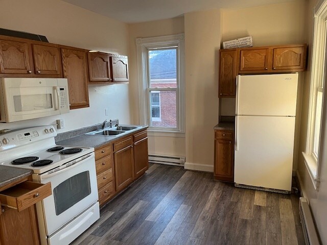 Building Photo - 427 N Locust St