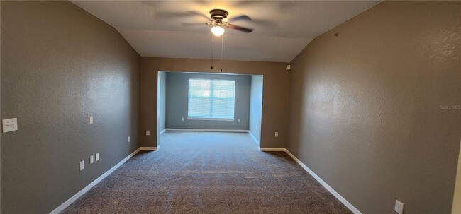 Building Photo - 1/1 Third Floor condo in Cypress Fairway