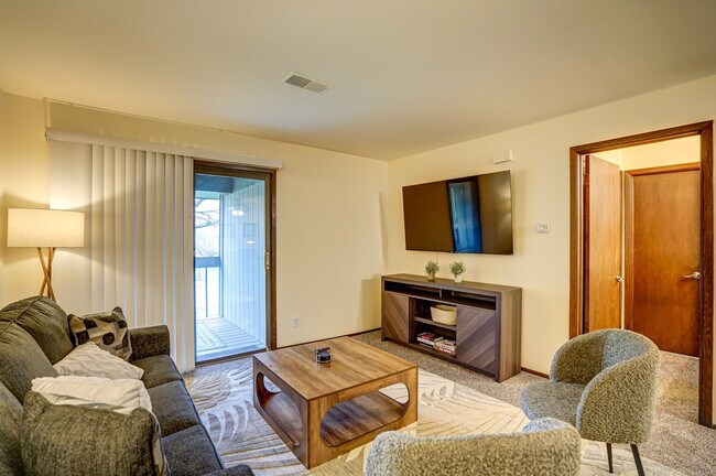 Building Photo - 3914 S Tara Hill Dr