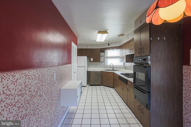 Building Photo - 3219 Northbrook Rd