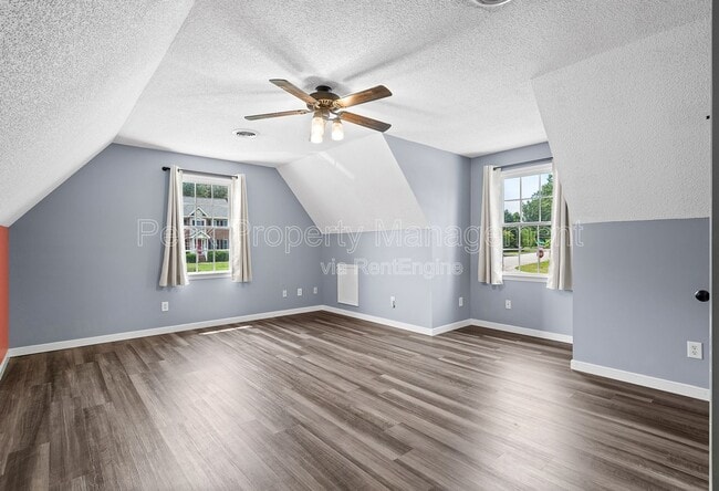 Building Photo - 5824 Silver Fox Ln