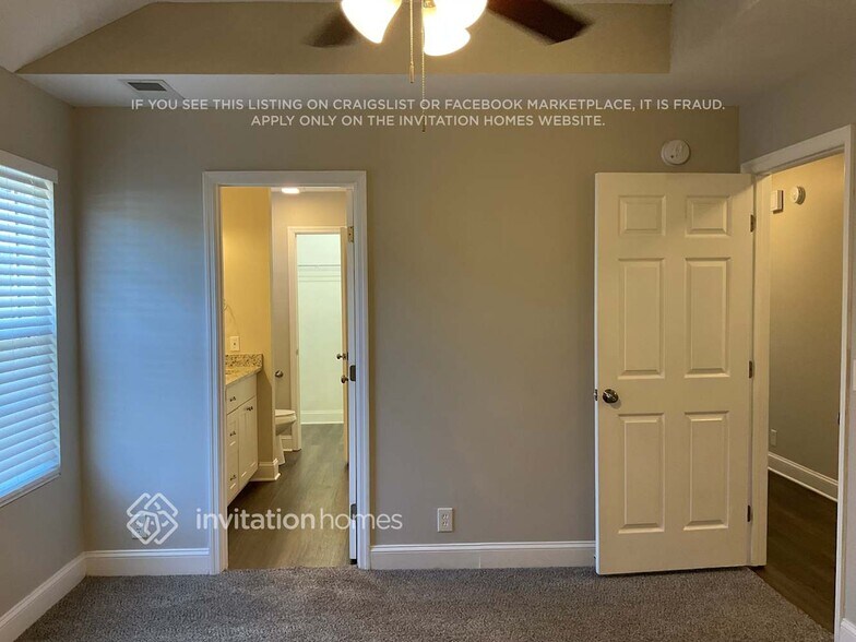 Building Photo - 916 Red Feather Trail