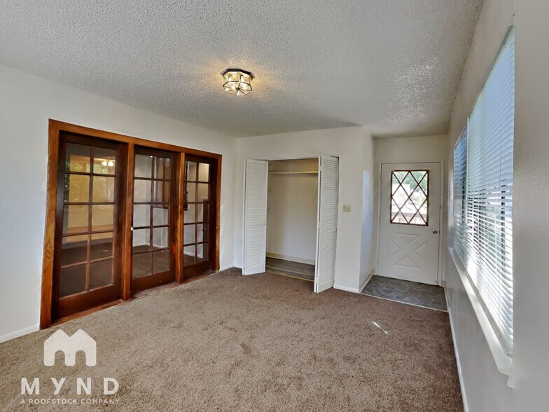 Building Photo - 2910 Apollo Way