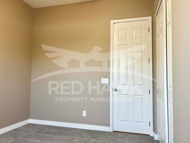 Building Photo - 4190 S Santa Rita Way