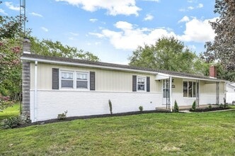 Building Photo - Coming Soon! 3 Bedroom 1.5 Bath Home in Fa...
