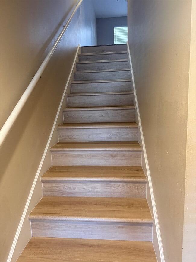 Building Photo - 116 Dawn