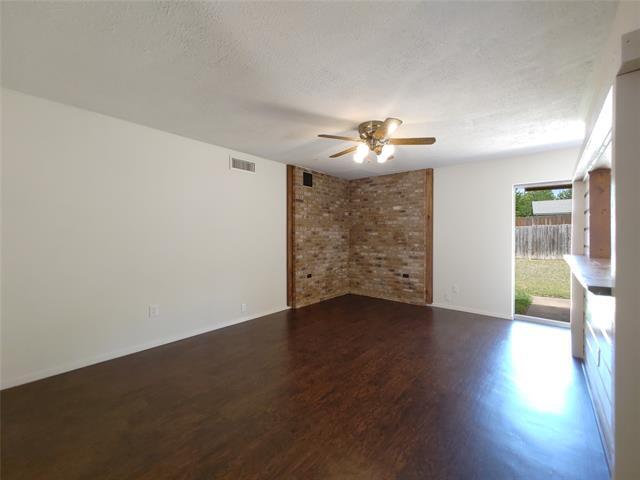 Building Photo - 3372 P Ave