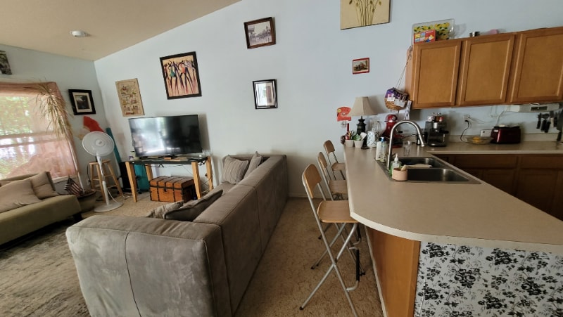 Building Photo - 1021B Park Ave