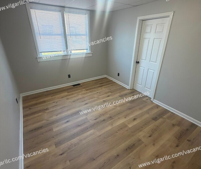Building Photo - 5035 Tod Ave
