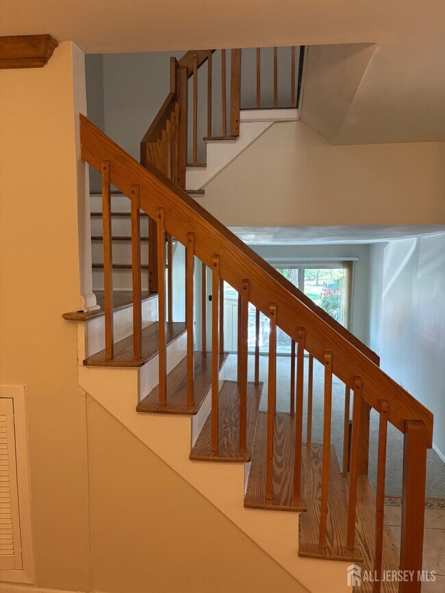 Building Photo - 1112 Schmidt Ln