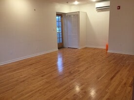 Building Photo - 274 New York Ave