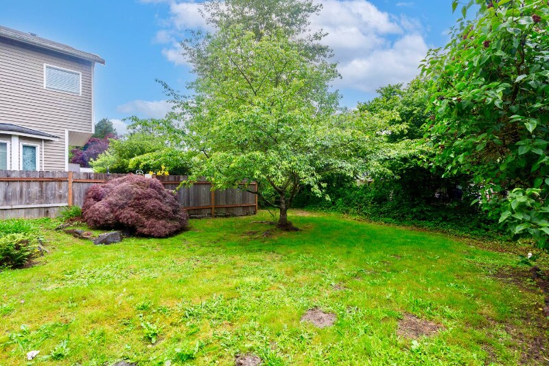 Building Photo - 8542 S 121st St