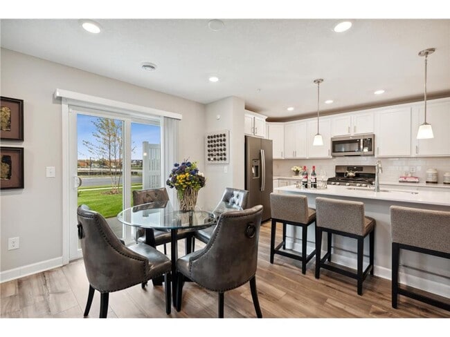 Building Photo - Beautiful 3bed 3bath Lennar smart home for lease in Otsego