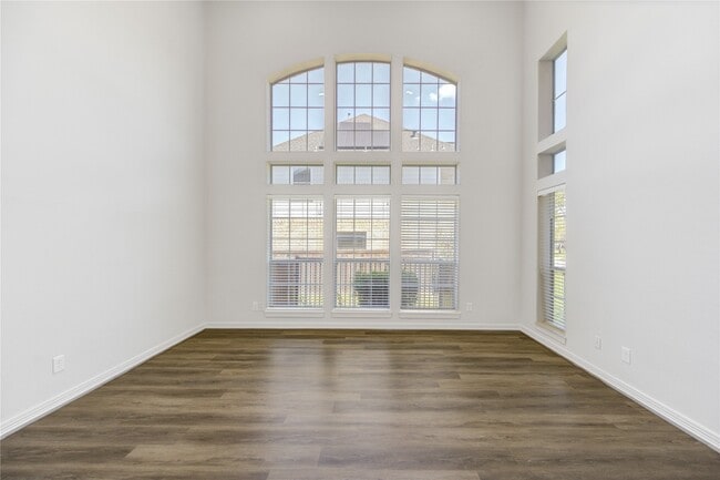 Building Photo - 3007 Mullingar Walk