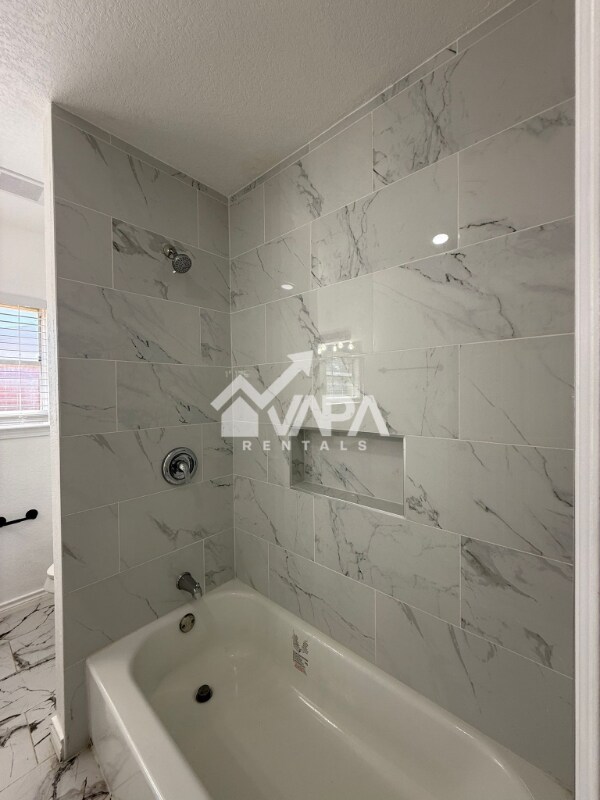Building Photo - 4710 Bernadine Dr