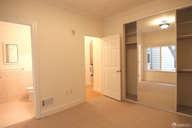Building Photo - 471 7th Ave