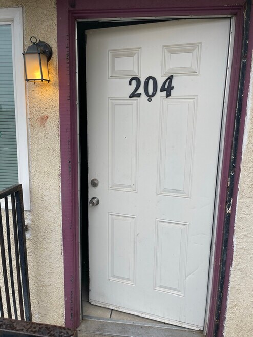Building Photo - 429 S Backer Ave