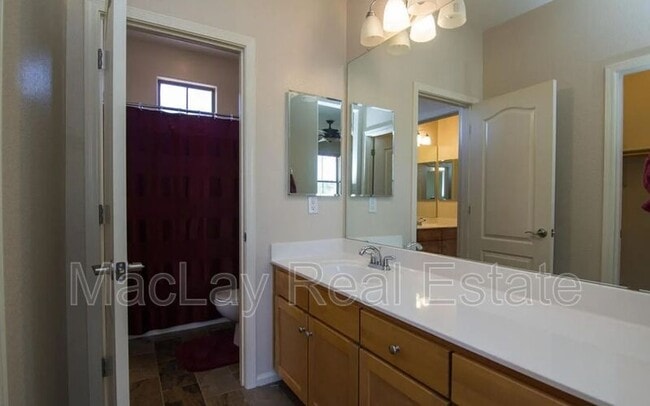 Building Photo - 2290 N 135th Dr