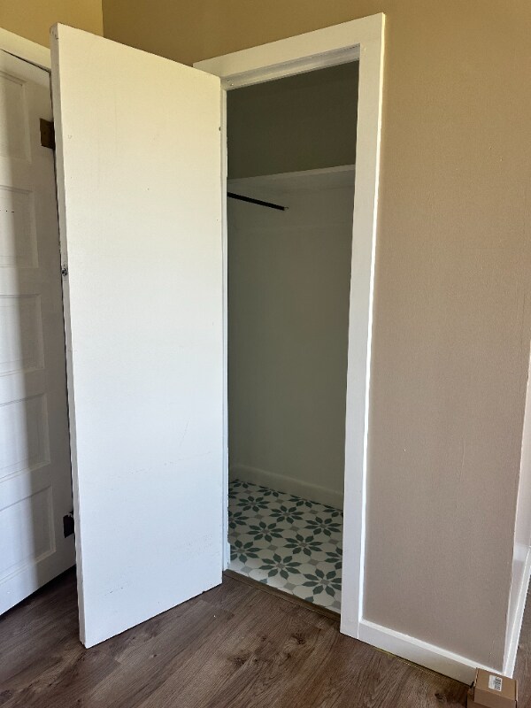 Building Photo - 1606 Indian Creek Frontage Rd