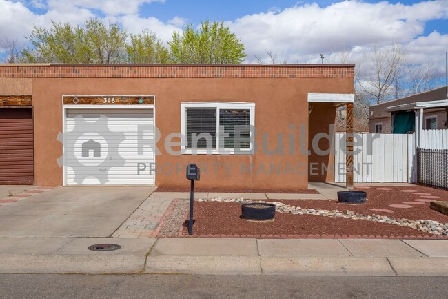 Primary Photo - !!!PRICE IMPROVMENT!!! CALL US TODAY AT (5...