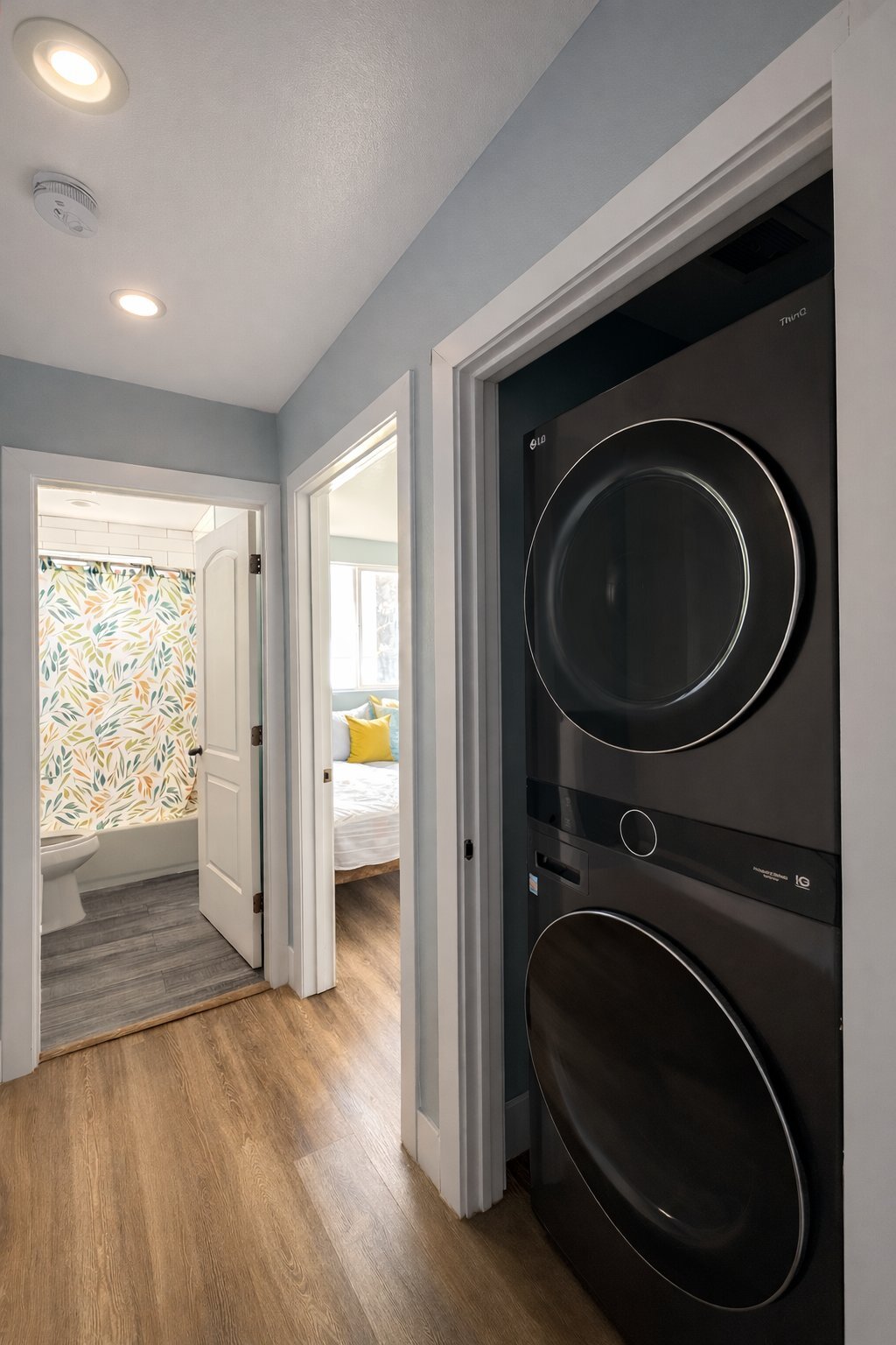 Building Photo - 608 E 29th St