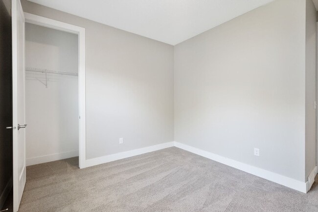 Building Photo - Watson Way Twinhomes