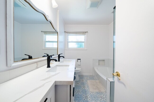 Building Photo - 6307 Tunney Ave