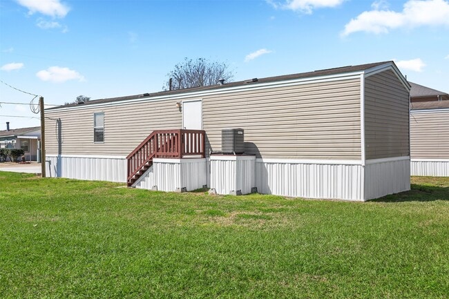 Building Photo - 3031 Bay Oaks Harbor Dr