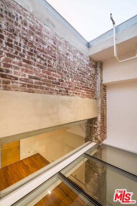 Building Photo - 1850 Industrial St