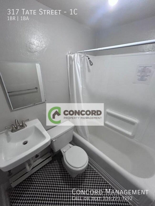 Building Photo - 317 Tate St