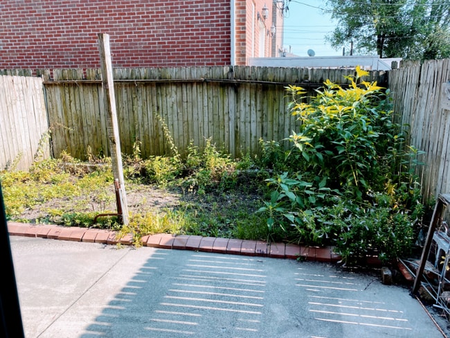 Building Photo - 1541 W 33rd St