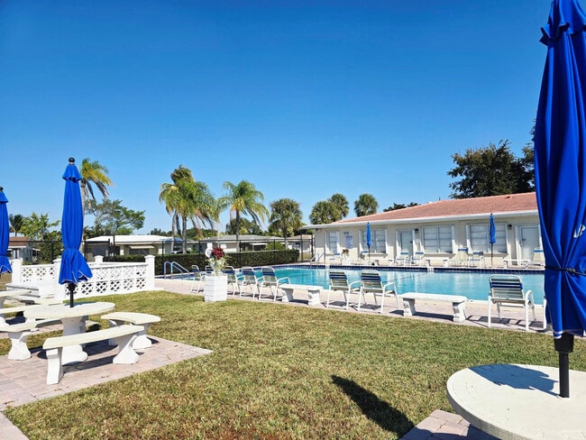 Building Photo - 5713 NW 65th Terrace