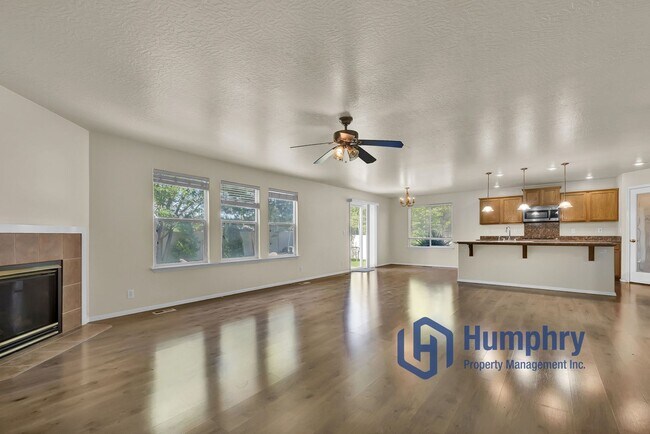 Building Photo - 3956 E Granger Dr