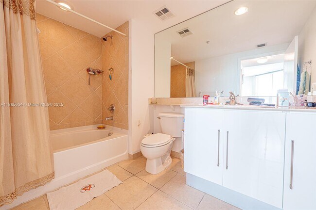 Building Photo - 335 S Biscayne Blvd