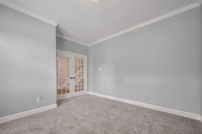 Building Photo - 223 Owens Park Dr