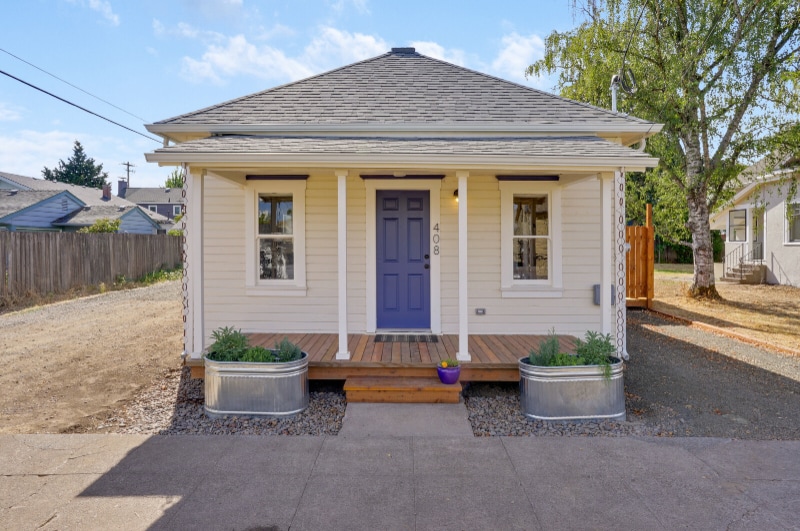 Building Photo - 731 SW Elm St