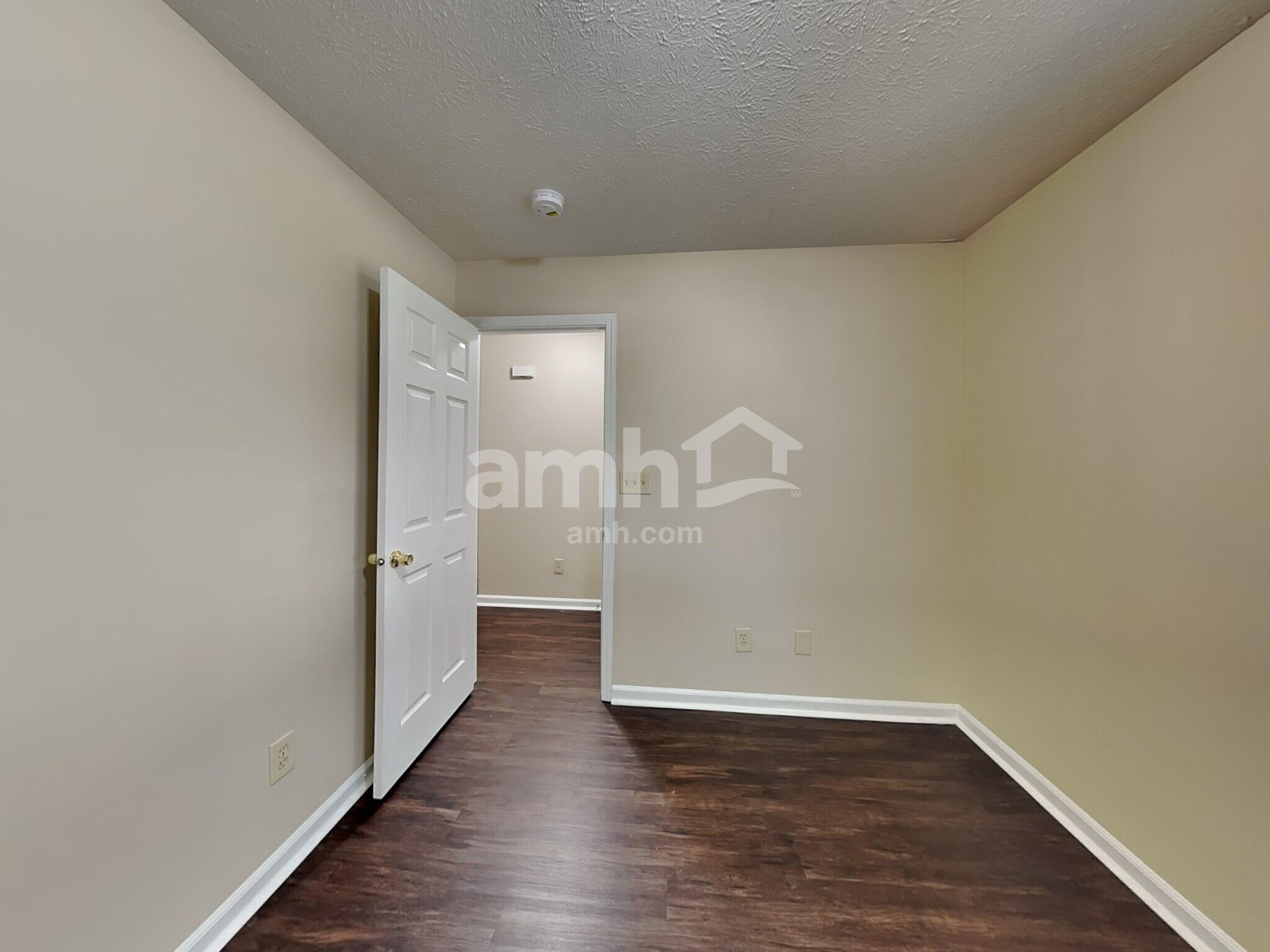 Building Photo - 8103 Chesterhill Ln