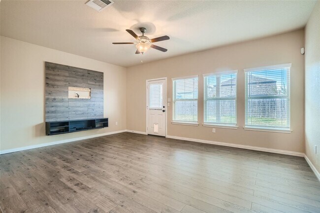 Building Photo - Comfortable & Functional One-Story Living with Bright Open Layout and Spacious Bedrooms