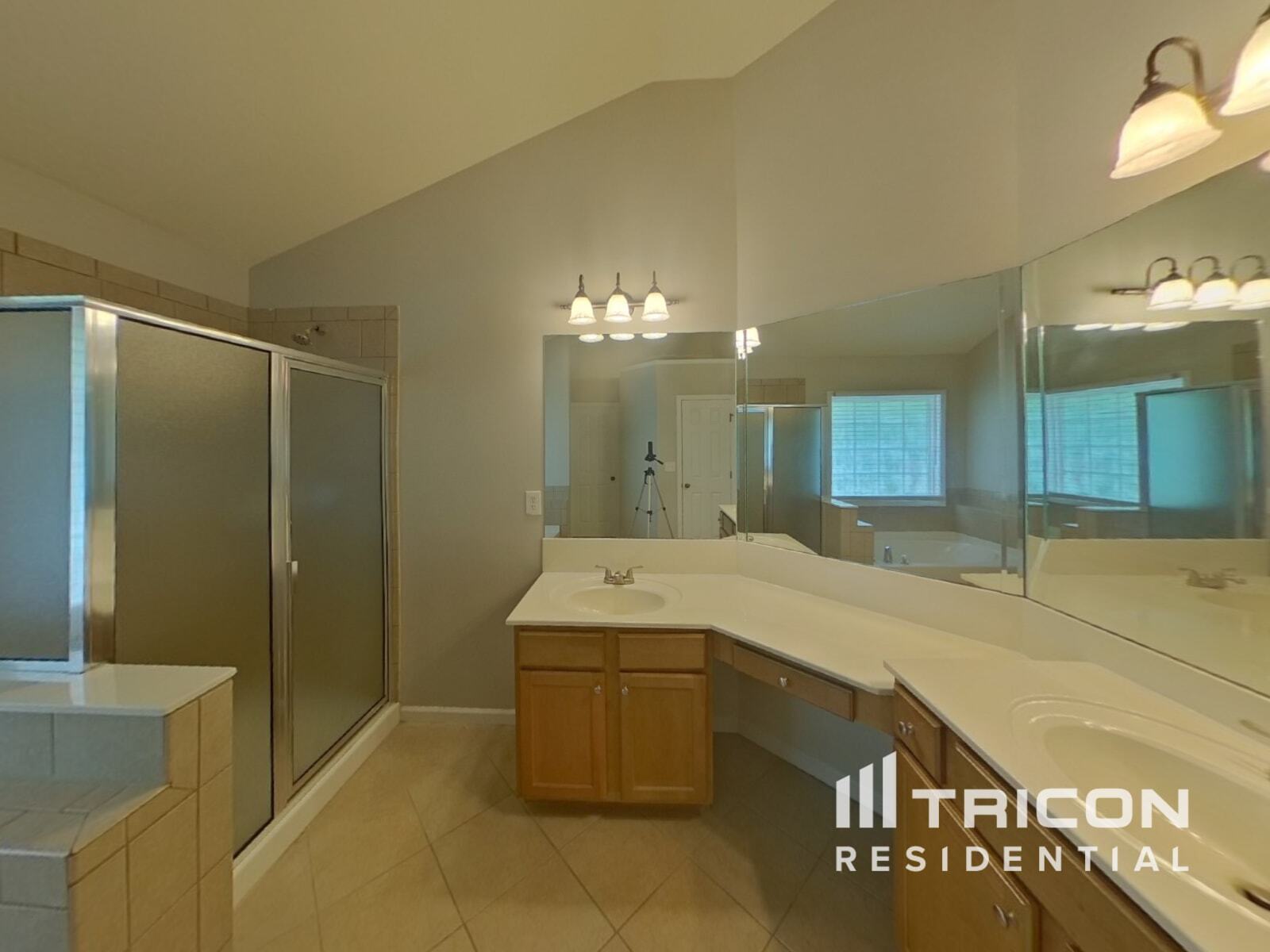 Building Photo - 3530 Woodsong Rw
