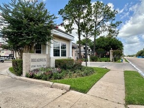 Building Photo - 2750 Holly Hall St