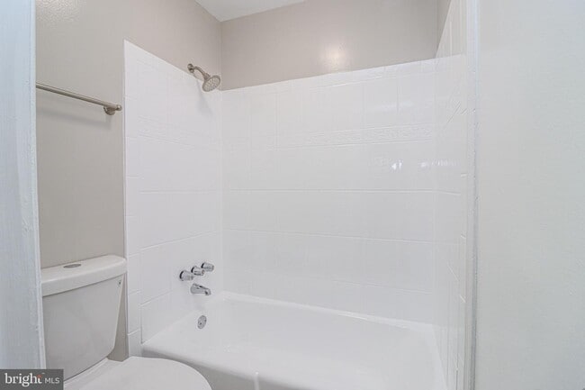 Building Photo - 1045 Brixton Ct