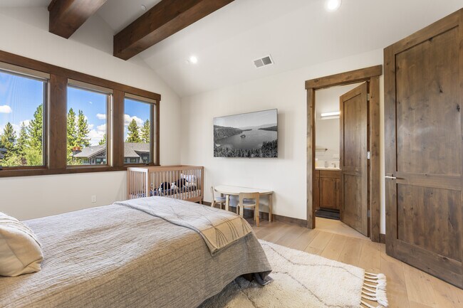 Building Photo - 10116 Corrie Ct