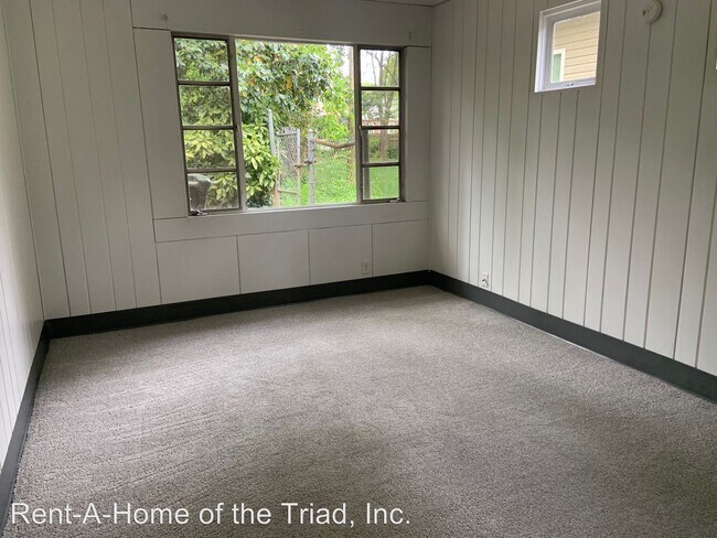 Building Photo - 2 br, 1 bath House - 2103 Dellwood Drive