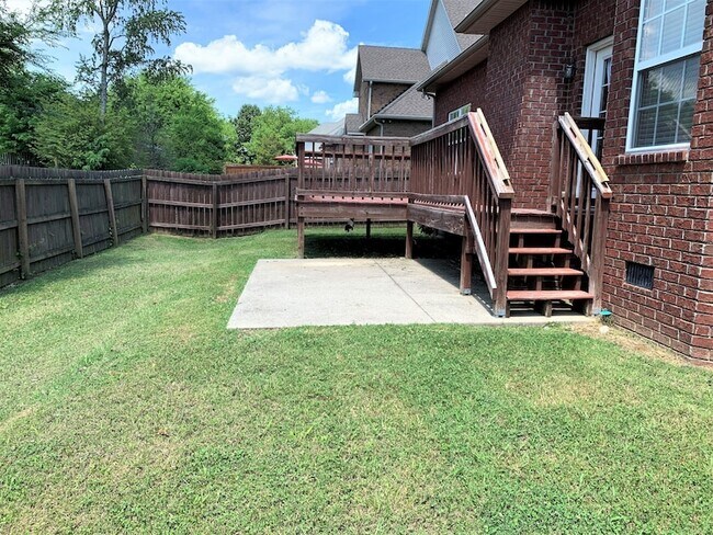 Building Photo - 320 Foundry Cir