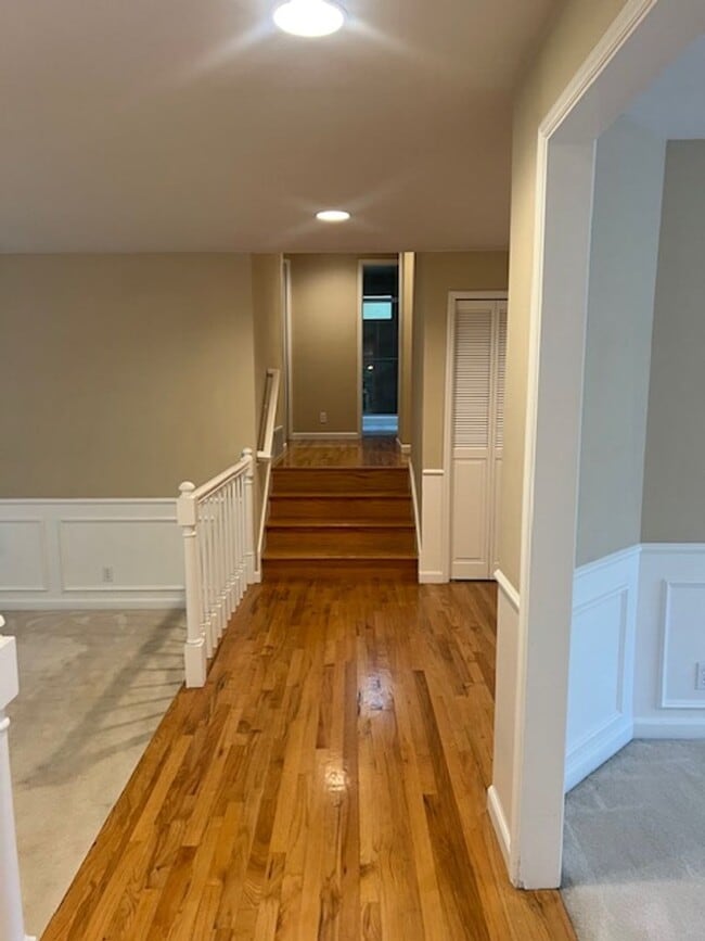 Building Photo - Highly desirable Sammamish 3 bedroom, 3 ba...