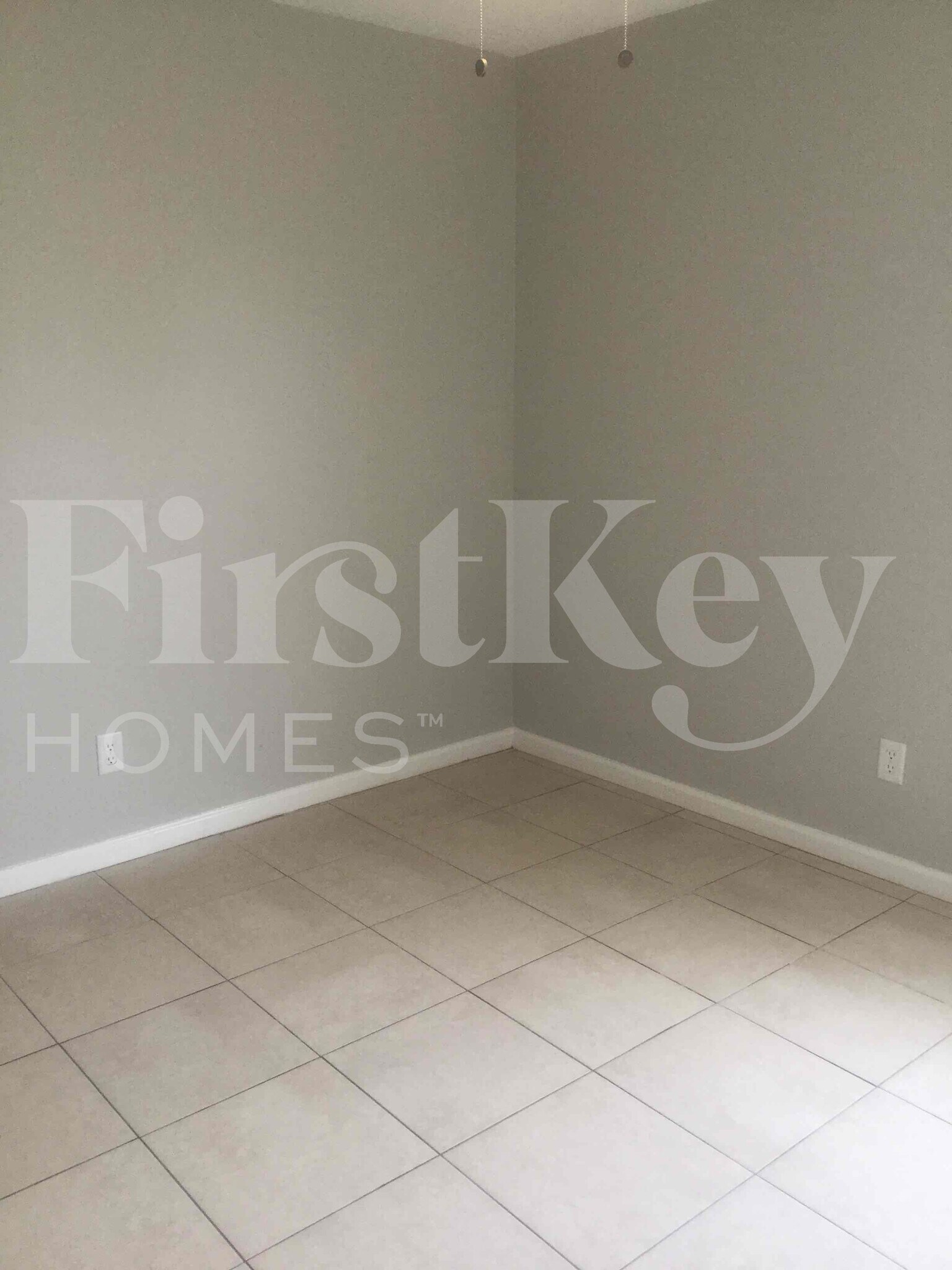 Building Photo - 662 SW Sandbar Terrace